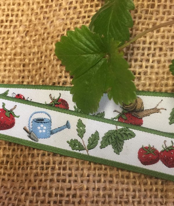 Webband "Erdbeerzeit", 16 mm breit